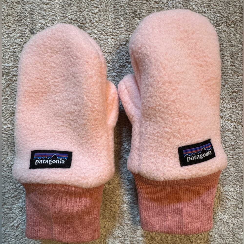 Patagonia Infant Light Pink Mittens